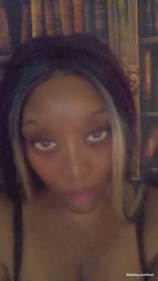 Another pretty Nusii. 🫦.